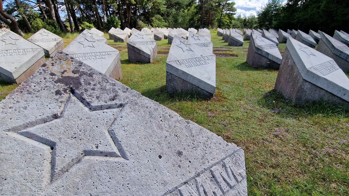 Estonsko se zbaví stovek sovětských pomníků